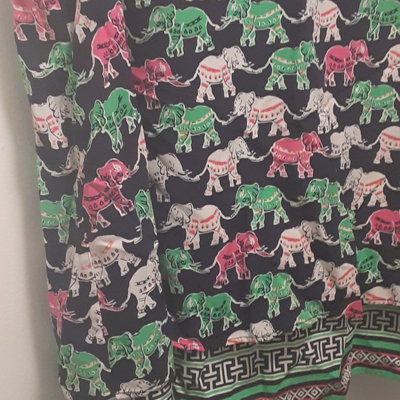 Elephant top - Picture 2 of 2